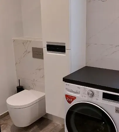 アパート Graf Zeppelin パルヌ